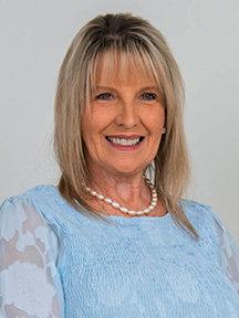 Lisa Davis, RMA, CMA 